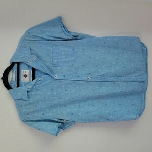 Light Blue Casual Button Down Shirt with Classic Collar